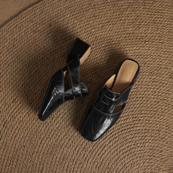 Carolie | Mules con Correa y Punta Cuadrada