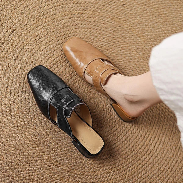 Carolie | Mules con Correa y Punta Cuadrada